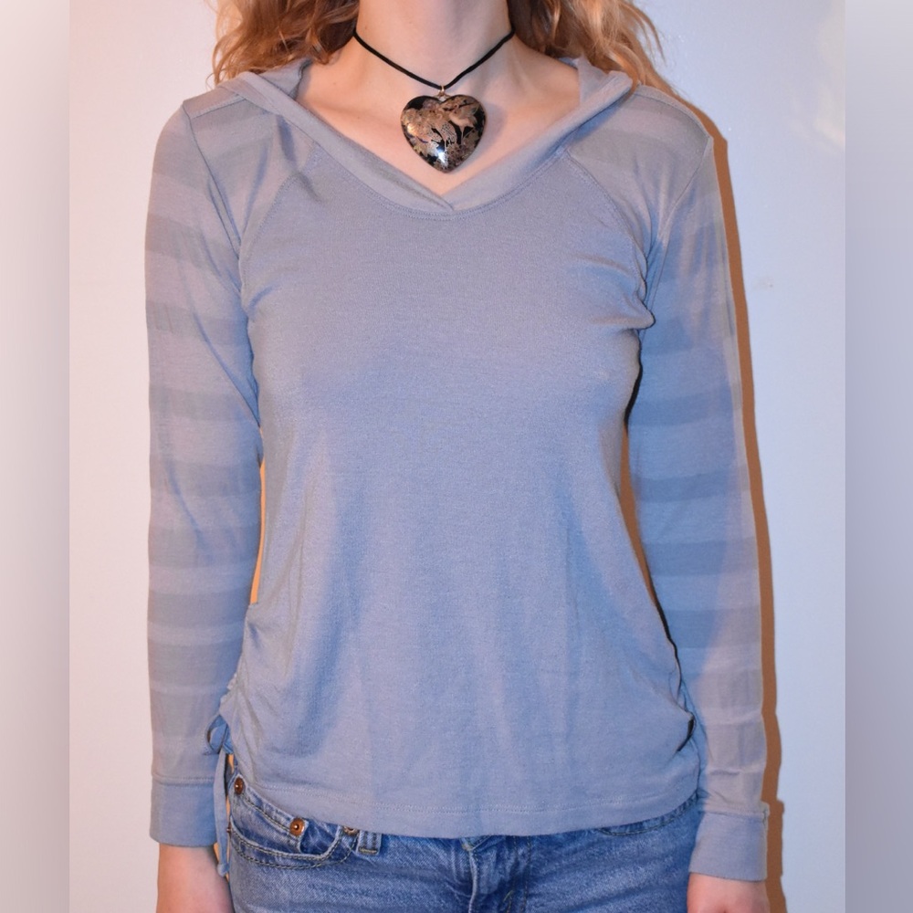 Fitted Women's Gray Sweatshirt With Hood